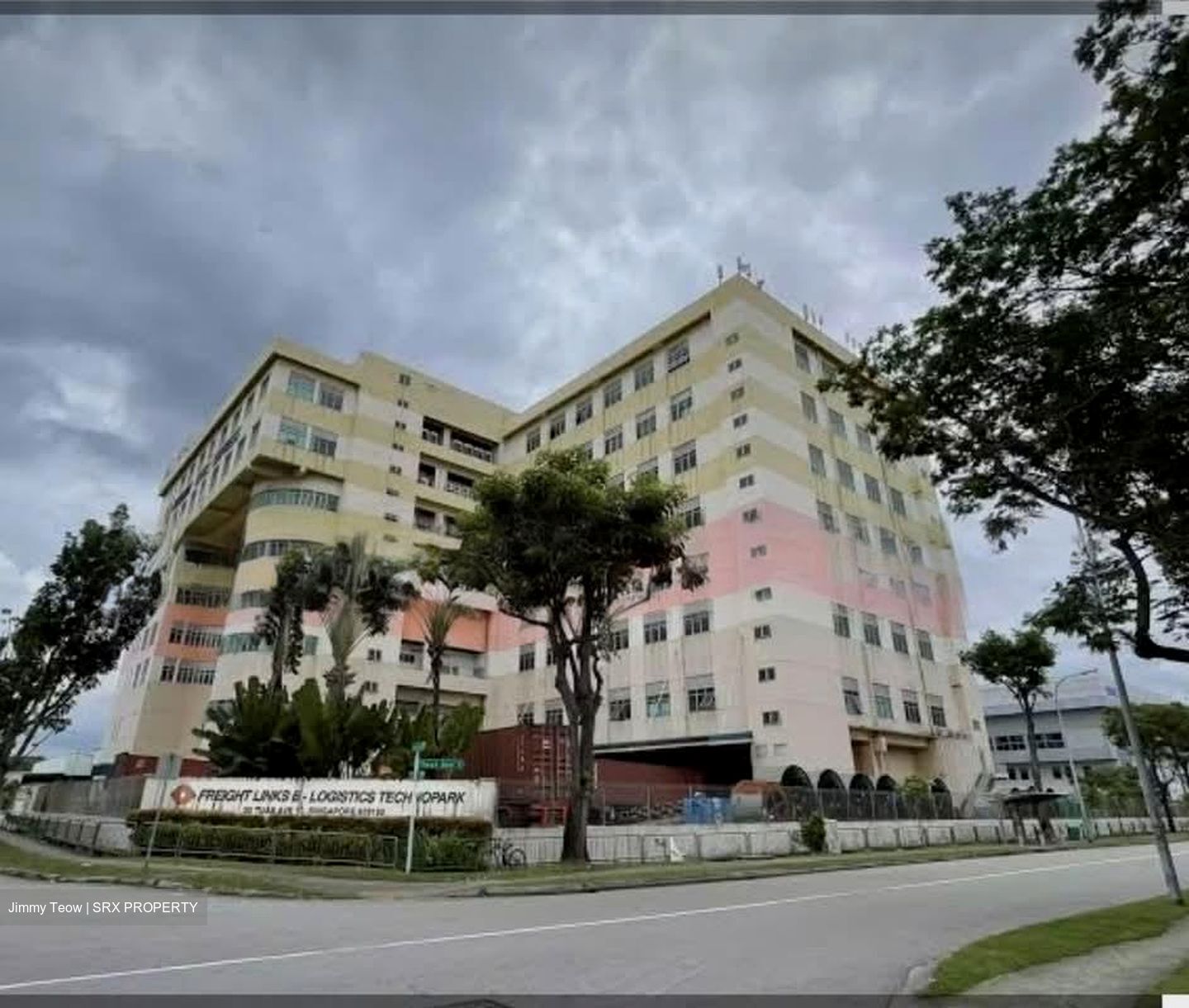 Tuas South Avenue 10 (D22), Factory #584861081